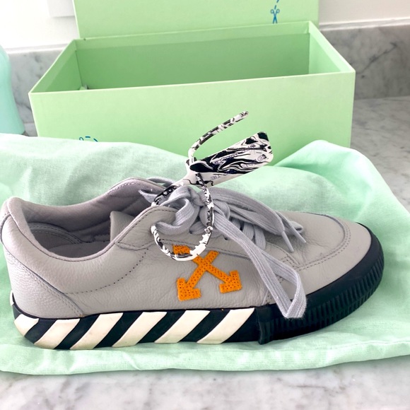Off White men’s shoe by Virgil Abloh - Picture 3 of 8